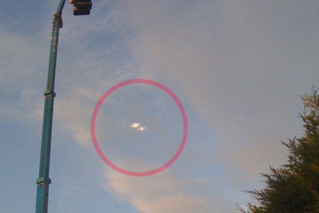 英国一周内两次出现UFO “飞碟”形状清晰可见